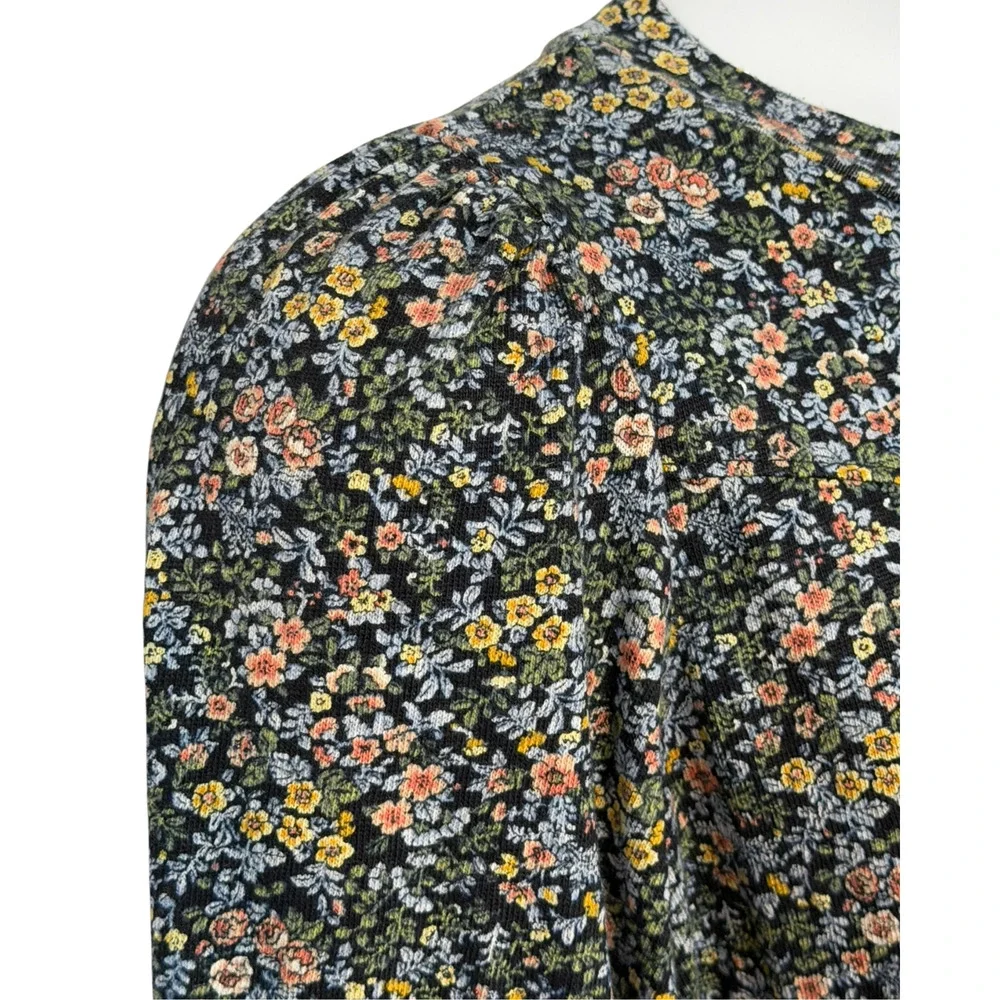 LOFT Sz M Cottage Floral Puff Sleeve Pullover Top Blue Knit Sweatshirt Romantic